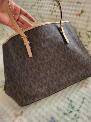 Bolso Michael Kors Marrón y Beige