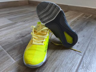 Se venden tenis Nike Metcon 8, con muy poco uso.