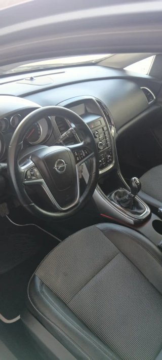 Opel Astra 2013