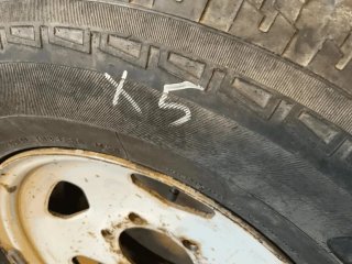 LLanta Neumatico 215/80R15102S 4x4