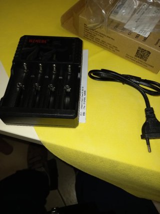 Caricabatterie HZMLBC 4 slot per batterie al litio