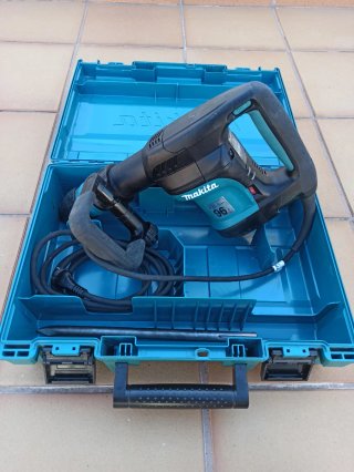 Demoledor Makita con maletín