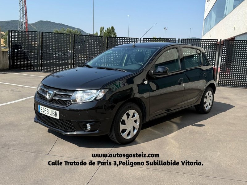 Dacia Sandero 2014 - foto 1