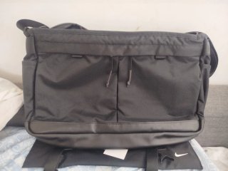 Mochila portátil Nike negra