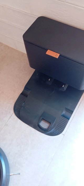 Roomba j7