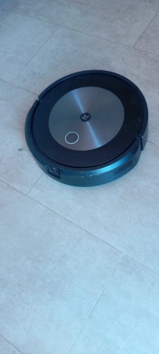 Roomba j7