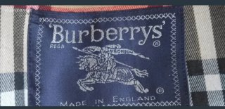 Gabardina Burberrys Vintage Roja