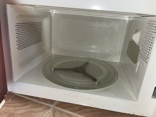 Microondas Orbegozo blanco