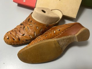 Zuecos Pikolinos Marrones Mujer