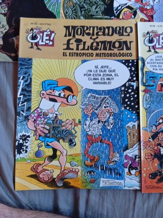 11 comics de Mortadelo y Filemón.