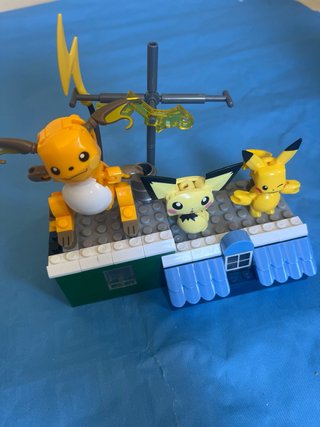MEGA Pokémon Pikachu Evolution Set HKT23
