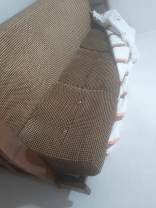 Sofá cama con somier.