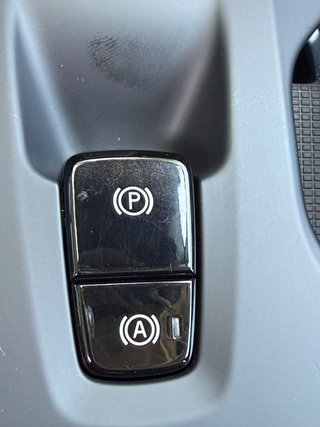 Volvo XC40 2.0 B3 G Core Auto