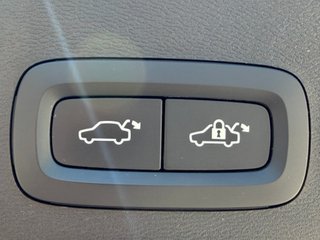 Volvo XC40 2.0 B3 G Core Auto