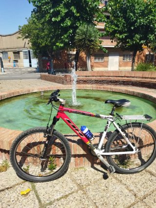 Bicicleta Montaña BH Roja y Blanca