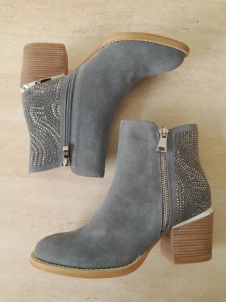 Botas Alma en Pena grises talla 38