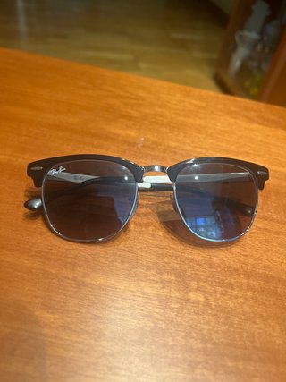 Gafas de sol Ray-Ban Clubmaster negras