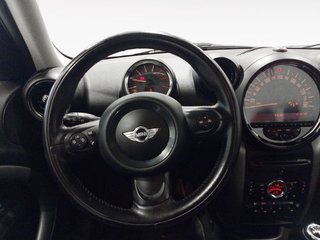 MINI Countryman One D 66 kW (90 CV)