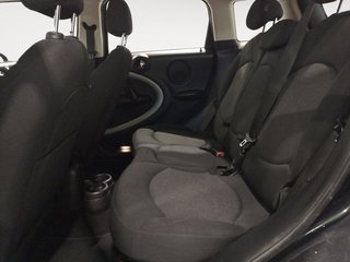 MINI Countryman One D 66 kW (90 CV)