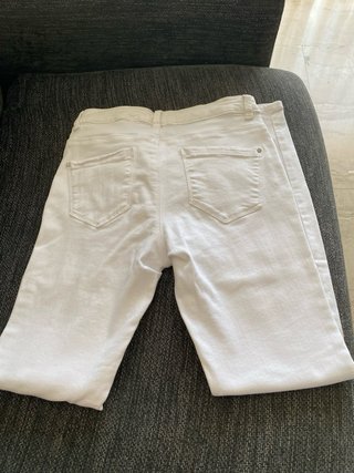 Pantalón tejano largo Zara blanco