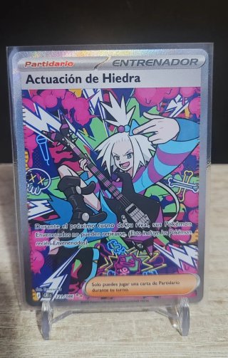 Carta Pokémon Actuación de Hiedra CRI 121