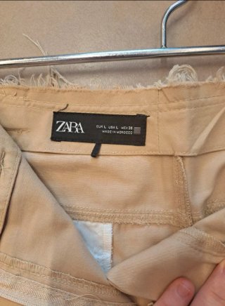 Falda midi Zara beige talla L