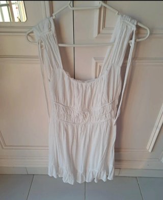 Vestido blanco Stradivarius