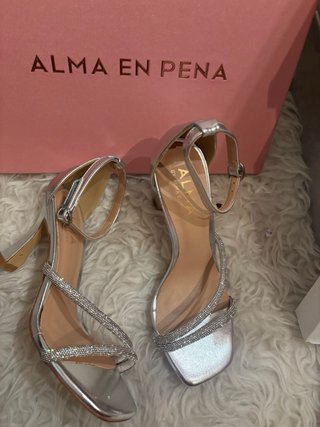 Sandalias ALMA EN PENA plateadas tacón