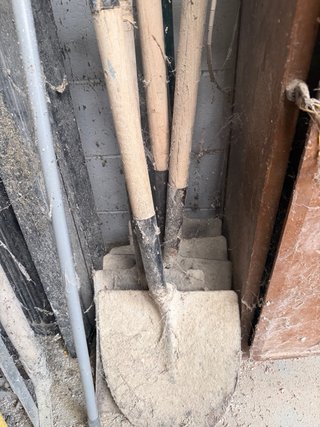 Palas y herramientas de construcción
