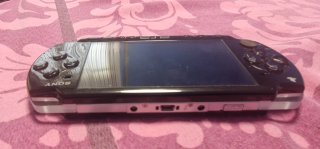 Sony PSP 2004 Slim & Lite Negra + Cargador + Funda