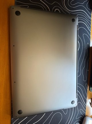 MacBook Pro 15” 2019 i9 32GB 512GB Radeon Pro 560X