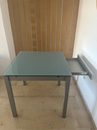 Mesa extensible Ondarreta cristal y metal