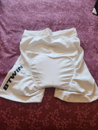 Culottes deportivos blancos y negros 10 euros unid