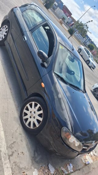 Nissan Almera 2005