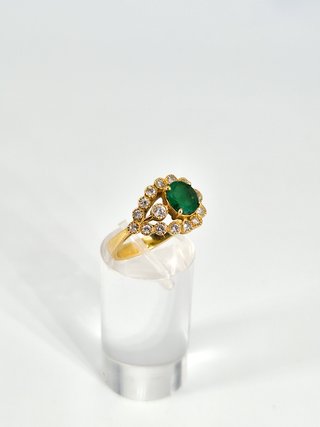 048-01-00262 Anillo Oro 18K con Diamantes