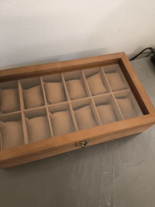 Scatola porta orologi in legno