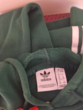 Sudadera Adidas Verde con Capucha