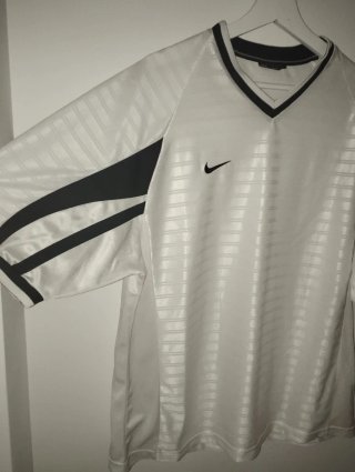 Camiseta Nike Vintage 90s Blanca y Negra
