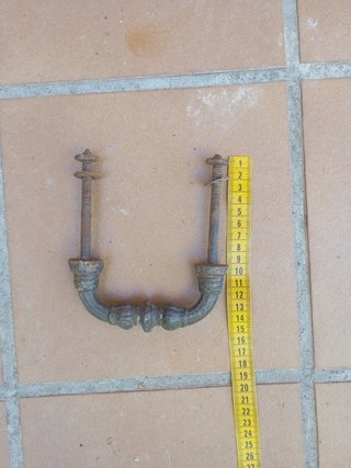Tirador puerta antiguo hierro forjado