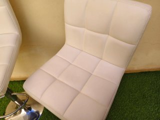 Juego de 2 Sillas de Barra Blancas