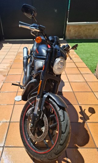 Harley Davidson Night Rod Special Negra/Roja