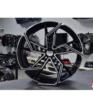 Juego de 4 Llantas 18 Nova Black Polish AU099