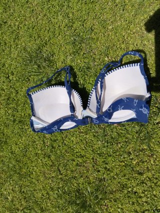 Bikini azul y blanco mujer