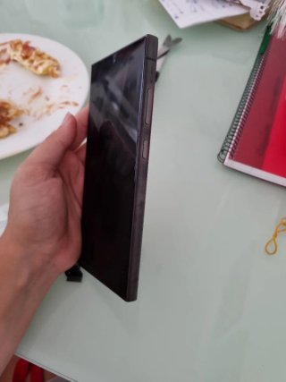 Samsung S24 Ultra titanium