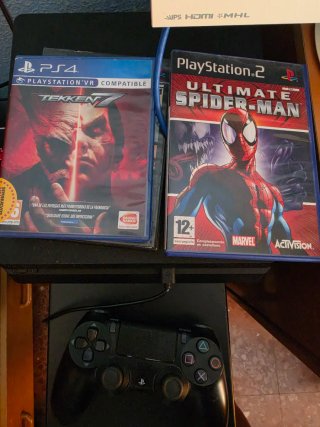 PS4 (PlayStation 4) + 3 Juegos