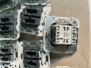Mecanismos BJC-Siemens Delta Interruptor/Conmutado