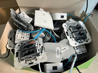 Mecanismos BJC-Siemens Delta Interruptor/Conmutado