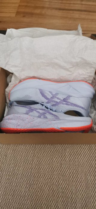 Asics Novablast 5 Talla 42.5 Nuevas