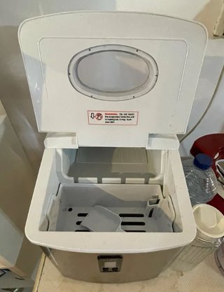 Hielera KUBe Acero Inoxidable con panel digital