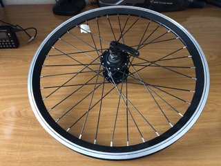 Llanta Bicicleta 20 Negra con Rayos